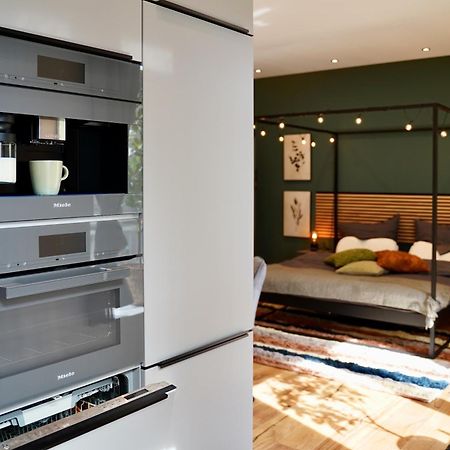 Edler Wohnraum Luxurioeses Studio Im Zentrum Mit Balkon, Kaffeevollautomat, Klima & Parkplatz Zwickau Exterior foto